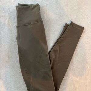 Lululemon Wunder Train High-Rise leggings 28”
